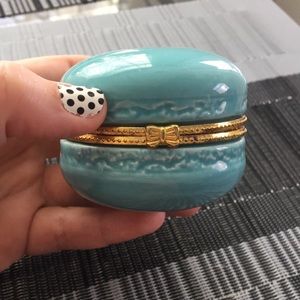 Ring holder